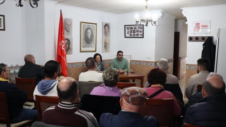 Crespín llevará al Congreso del PSOE de Córdoba el debate sobre educación pública