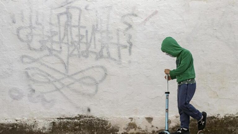 Unicef avisa que «no hay avances sustanciales» en la lucha contra la pobreza infantil desde 2021
