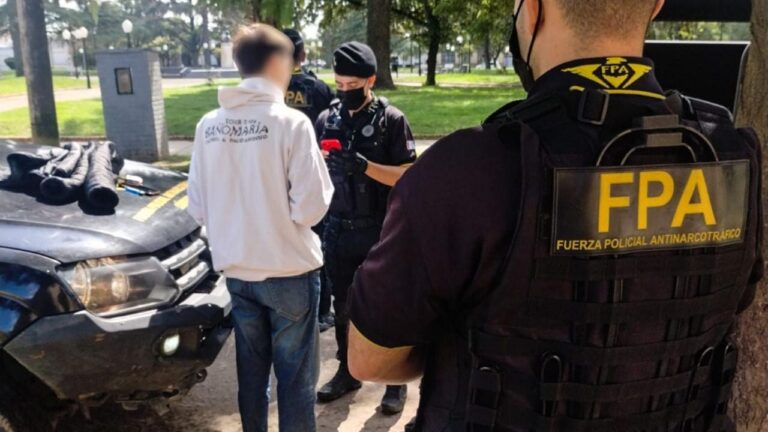 Intentó escapar con drogas y fue detenido por la FPA en Cruz Alta