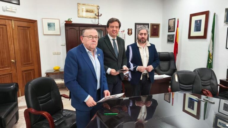 La Agrupación de Cofradías de Lucena recibe 30.000 euros para la magna de septiembre