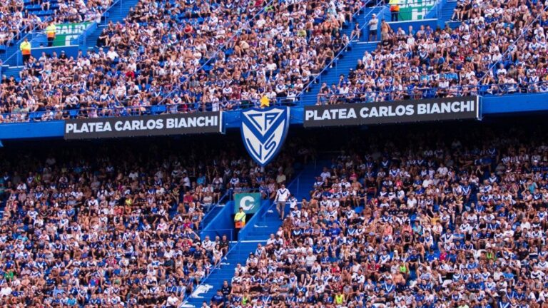 Fútbol libre por celular: cómo ver en vivo Vélez vs Sarmiento