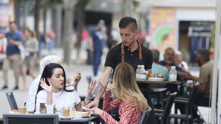 Uno de cada cuatro trabajadores de la hostelería andaluza proceden de otros países