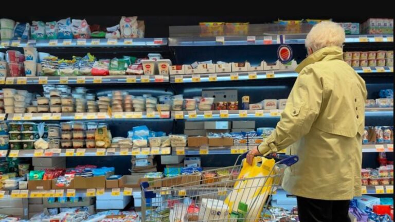 Tras el fin del cepo al dólar, proyectan una baja de la inflación en abril
