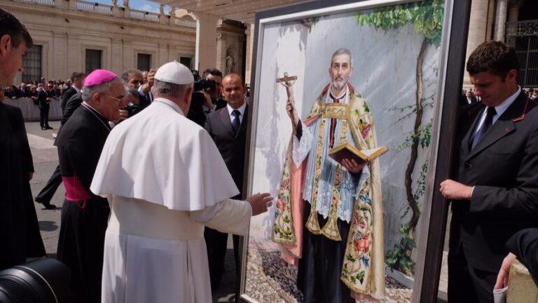 Los fieles montillanos lloran al papa Francisco