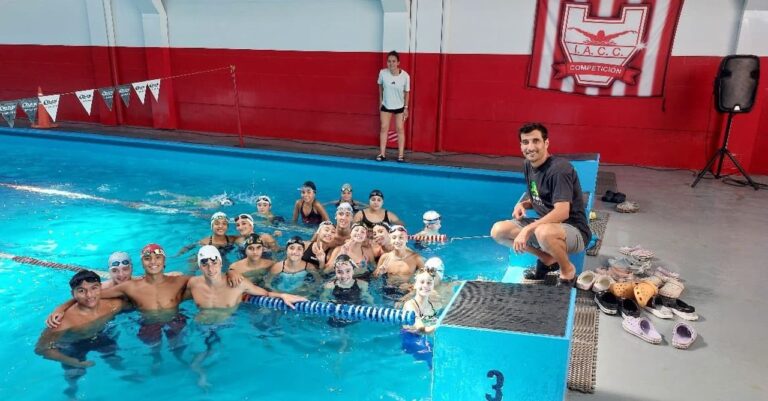 Torneo «Malvinas Argentinas 2025» de federados en el natatorio de Instituto