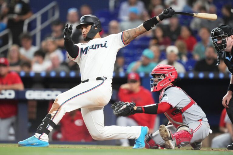 Agustín Ramírez conecta 3 hits y Marlins superan 4-3 a Rojos para su 3ra victoria consecutiva