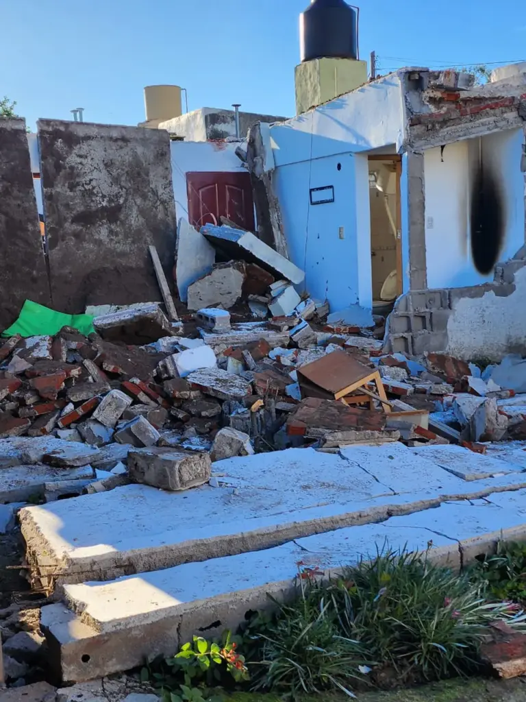 Otro derrumbe en Córdoba: se desplomó una casa en Villa Nueva y falleció una mujer