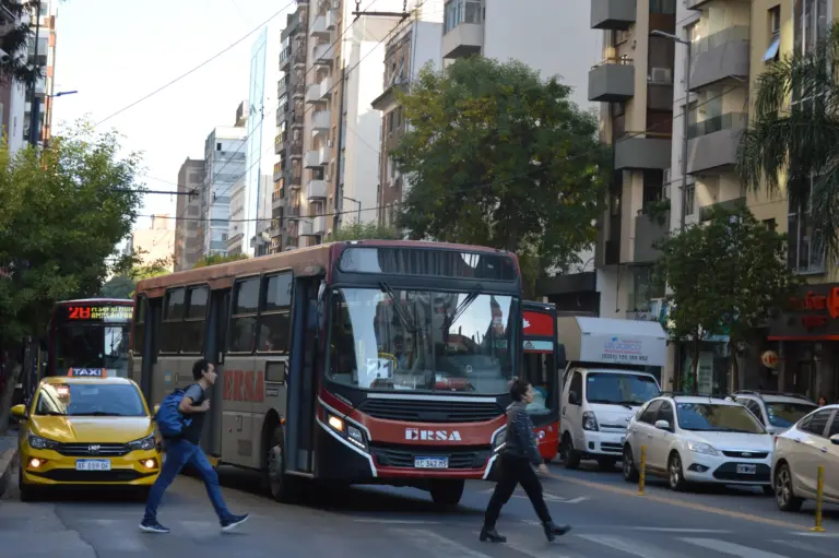 Desde este sábado aumenta el boleto de colectivo urbano: el pasaje ya cuesta $1.580