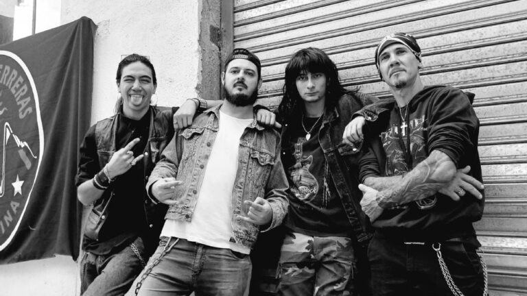 Video: El homenaje rockero para los bomberos de Punilla