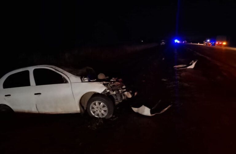 Tragedia en el interior de Córdoba: un hombre murió al chocar de frente con un camión