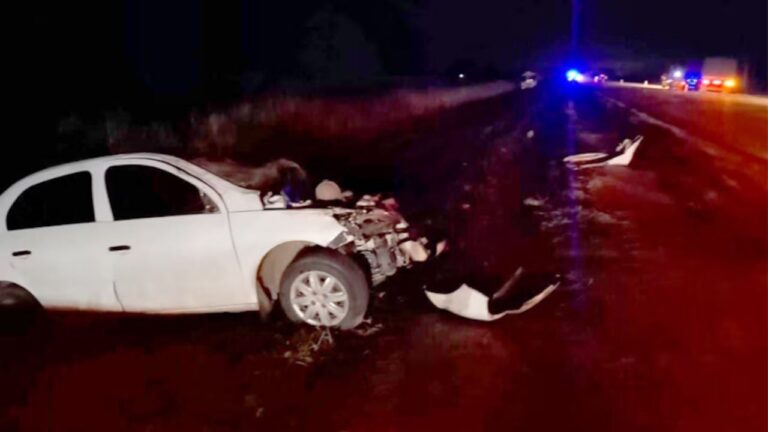 Un hombre murió tras haber chocado de frente contra un camión