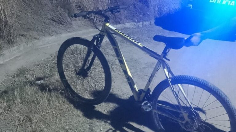 Recuperaron la bicicleta que había sido robada en barrio El Fantasio