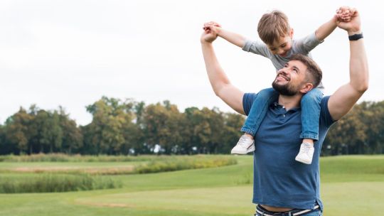 Día del Padre 2025: cuánto cuesta el regalo, qué se elige y cómo ahorran los papás