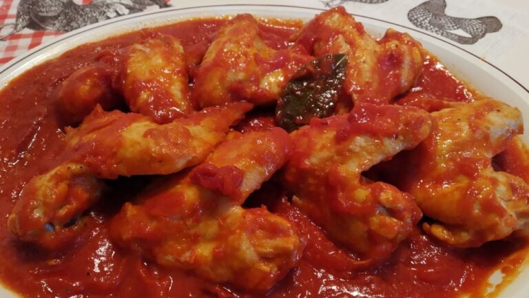 Cómo hacer unas deliciosas alitas de pollo con salsa de tomate