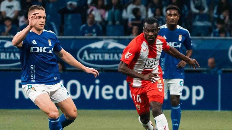 El Oviedo, primer finalista en el play off a Primera División