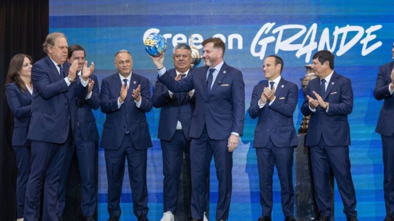 Alejandro Domínguez fue reelecto y seguirá al mando de la Conmebol hasta 2031