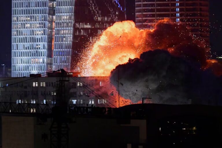 Irán responde con ataques sobre Tel Aviv y escala la tensión en todo Medio Oriente