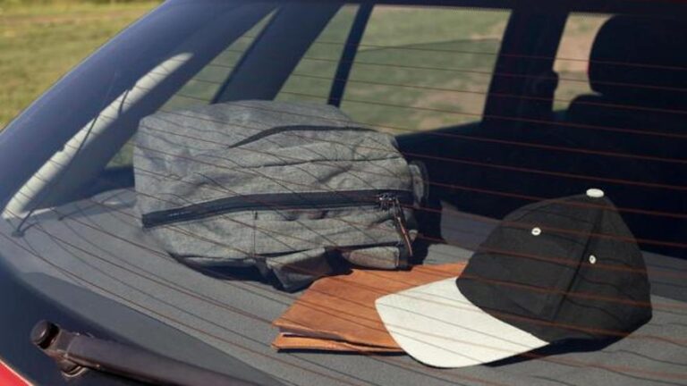 Llevas gorra al conducir? Mucho cuidado, pueden ponerte esta multa