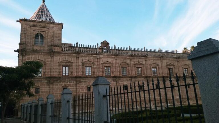 Más de la mitad de las entidades locales andaluzas eluden la Cámara de Cuentas