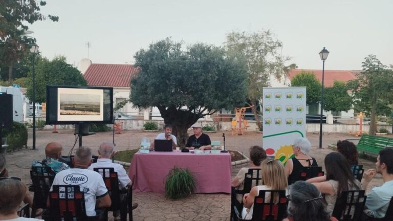 Posadas acoge la presentación del libro ‘Campesinos sin tierra’