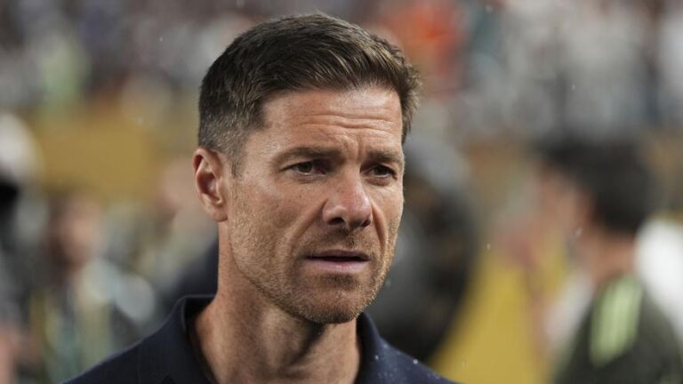 Xabi Alonso recupera a Mbappé: «La cantera tendrá su espacio, pero el Real Madrid te exige ganar»