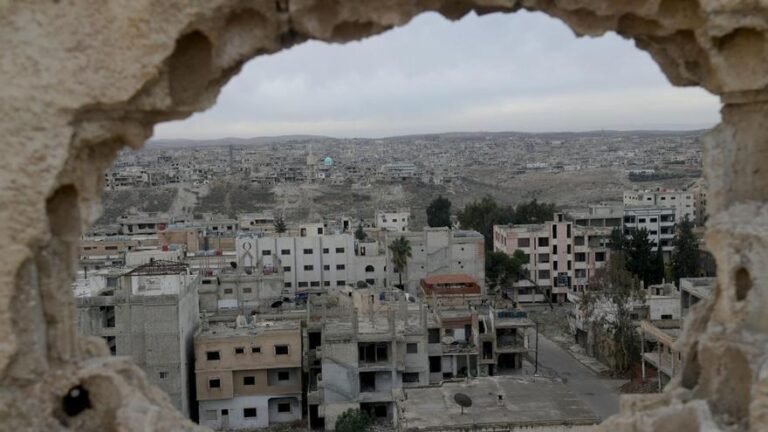 Seis meses sin Asad en Siria: Damasco trata de dejar atrás la violencia y destrucción del pasado