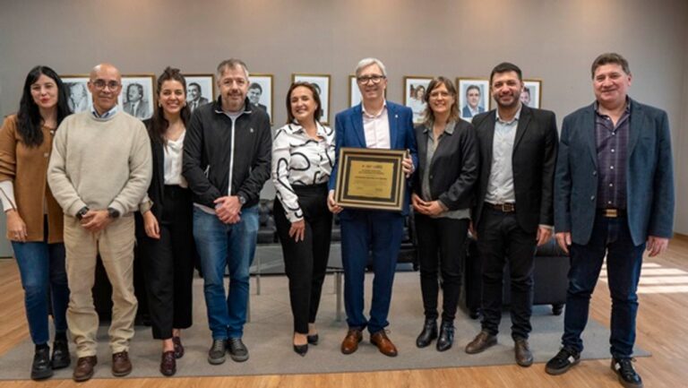 La Unicameral reconoció a la UNC por su posición en un ranking internacional