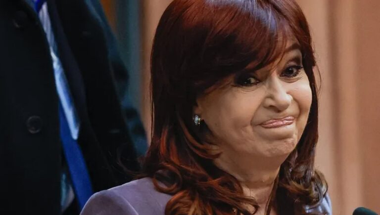 Cristina Kirchner cruzó a Javier Milei: Ves que sos un Presidente muy cobarde