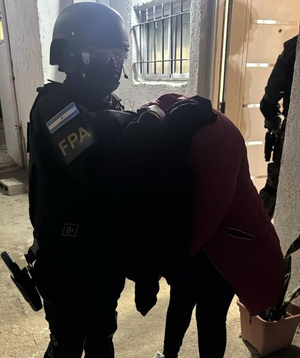 Operativo: cinco detenidos y decenas de dosis de droga en La France y Las Margaritas