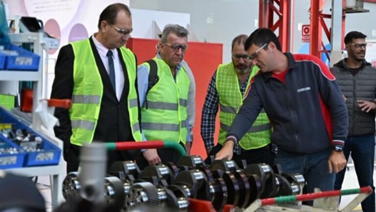 Córdoba se convierte en pionera en la producción de motores a gas natural en el país