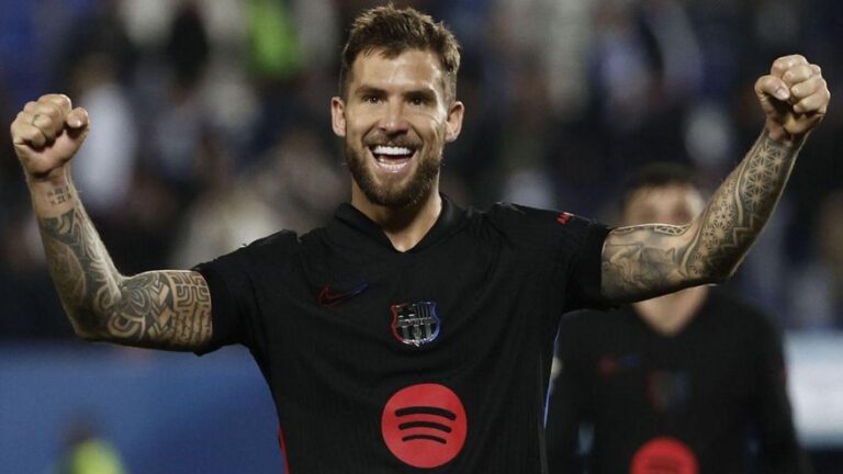 Iñigo Martínez deja el Barça para marcharse a Arabia