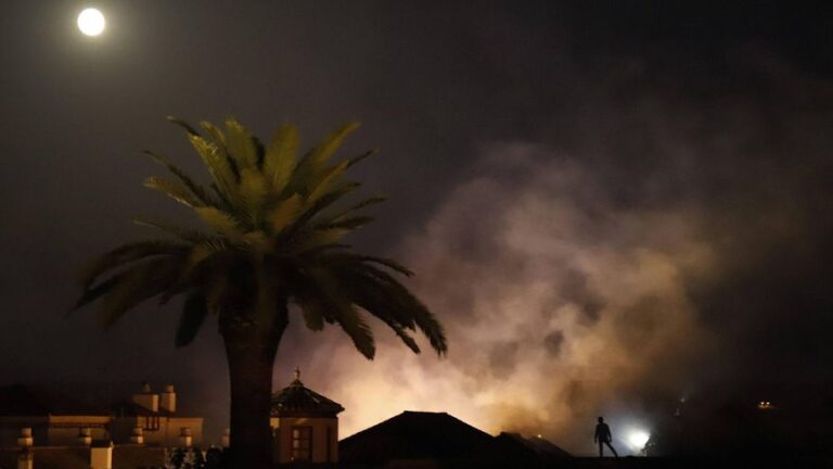 Todo lo que sabemos a esta hora sobre el incendio en la Mezquita-Catedral de Córdoba