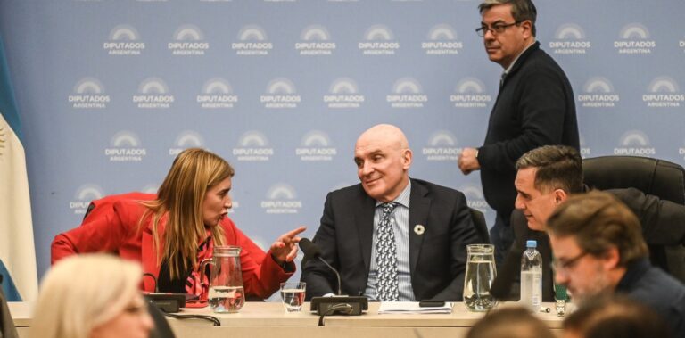 Hubo dictamen para los proyectos de los gobernadores y Nación propone nuevos fondos