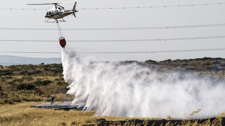 Castilla y León sigue luchando contra 26 incendios, trece de ellos de gravedad 2