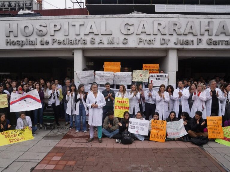 El Senado aprobó las leyes de emergencia pediátrica y de financiamiento universitario