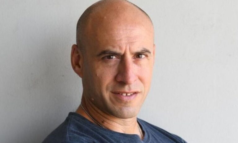 Escándalo! Estudiantes tuvo que cancelar a Esteban Trebucq por pedido de sus hinchas