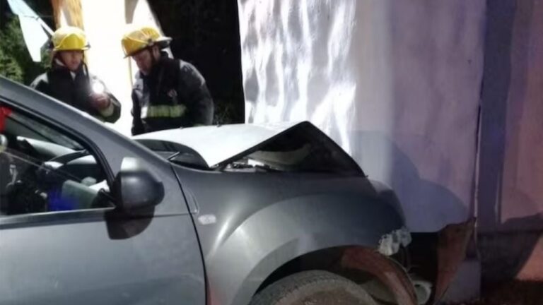 Tragedia: Un hombre perdió la vida en un choque fatal en Villa Rumipal