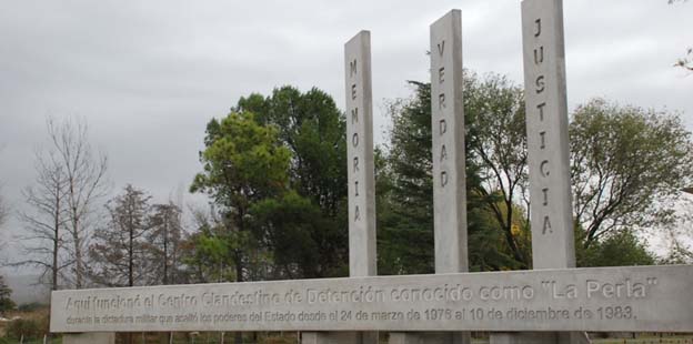 Histórico hallazgo de restos humanos en el excampo de concentración de La Perla