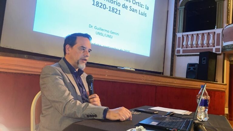 Historiadores reflexionaron en Oncativo sobre caminos, pueblos y ciudades