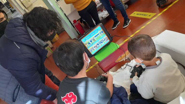 Consolas solidarias en Córdoba: La Guarida dona videojuegos reciclados a hospitales para niños