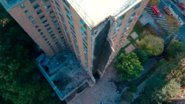 Cayó parte de un edificio en Nueva York: aún no se informó si hubo víctimas
