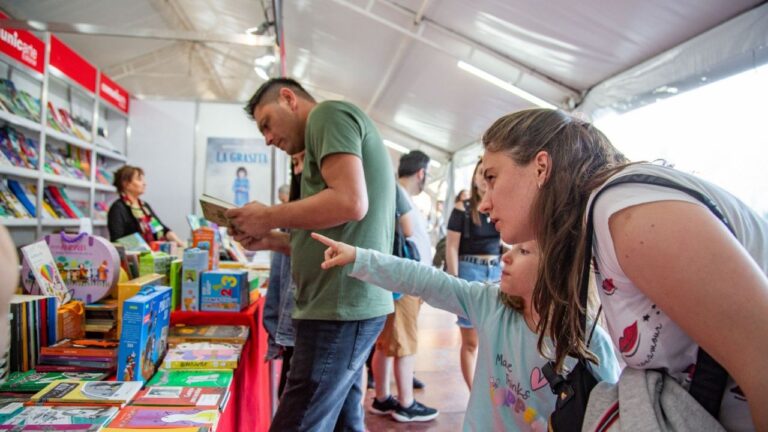 Conocé los ocho ciclos que podrás disfrutar en la Feria del Libro 2025