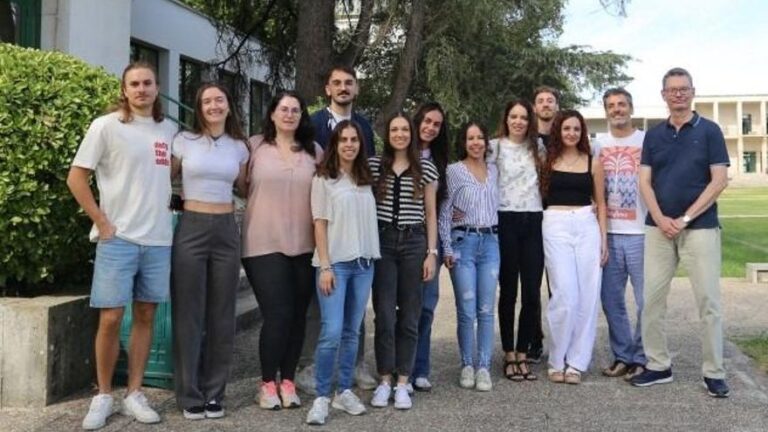 Investigadores de la UCO estudian la evolución de un hongo que «pone en jaque» a la agricultura