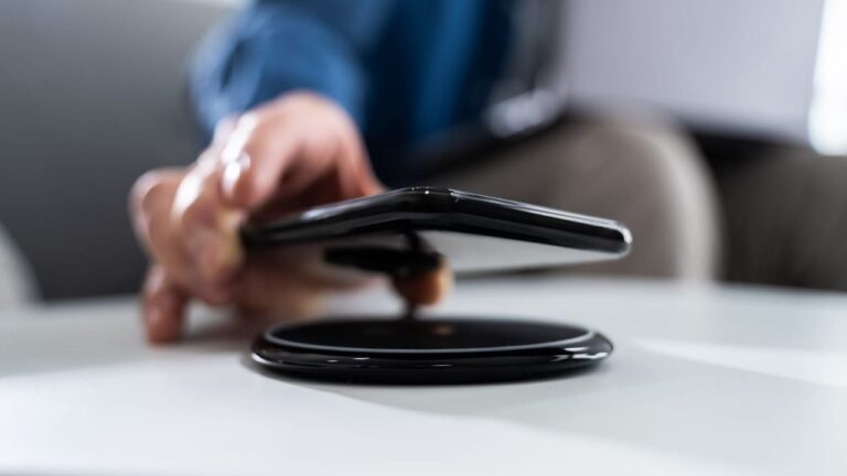 Diferencias entre cargadores rápidos y convencionales en Argentina