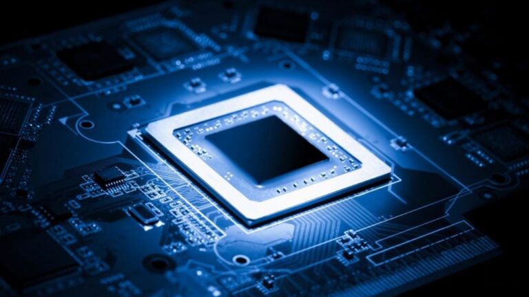 Cuál es la configuración perfecta de laptop o desktop en procesador y almacenamiento?