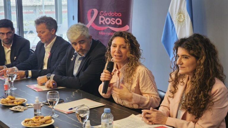 Se presentó la campaña de concientización y control preventivo del cáncer de mama