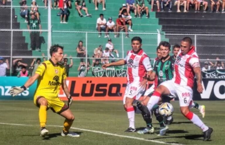 Instituto empata sin goles con San Martín en San Juan