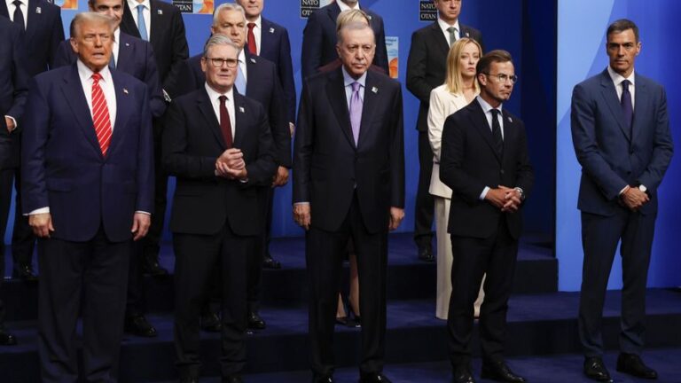 El Gobierno defiende que España cumple con la OTAN tanto como EEUU y se muestra tranquilo tras las palabras de Trump