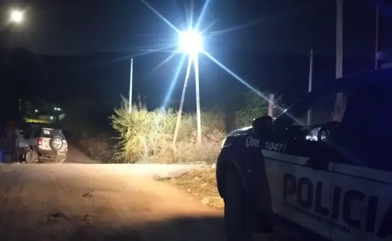 Bialet Massé: un hombre y su hija de 9 años heridos tras chocar su moto contra un auto