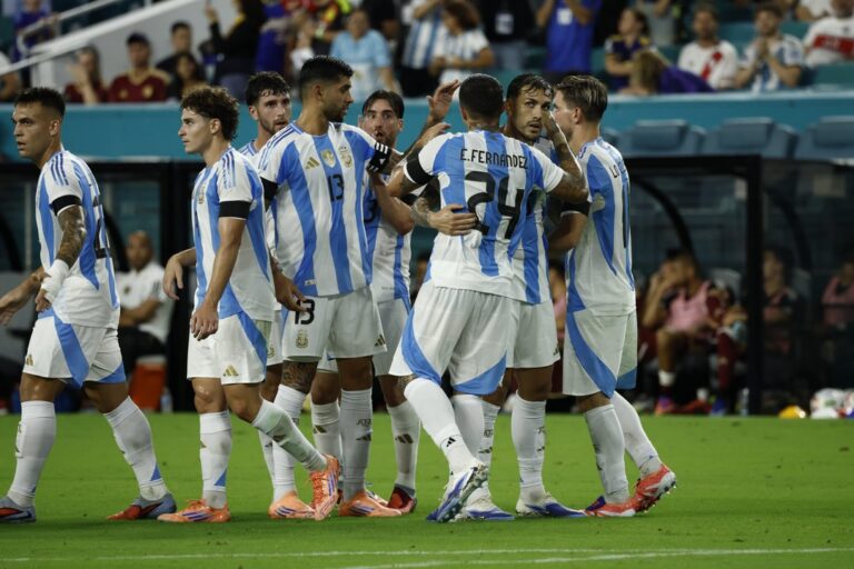La Selección Argentina le gana a Puerto Rico en Miami